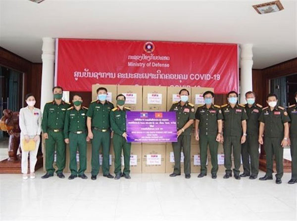 Cộng đồng người Việt tiếp tục chung tay cùng Chính phủ Lào chống dịch