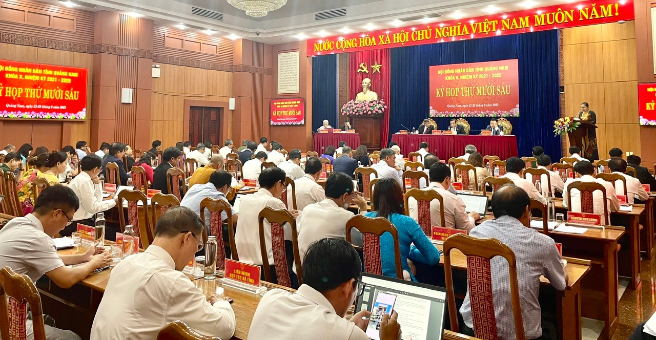 Opening of the 16th session of Quang Nam Provincial People's Council, term X, term 2021 – 2026